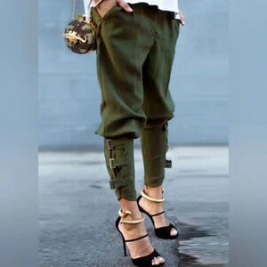 Fitted Buckle  Stretch Pants, Size M